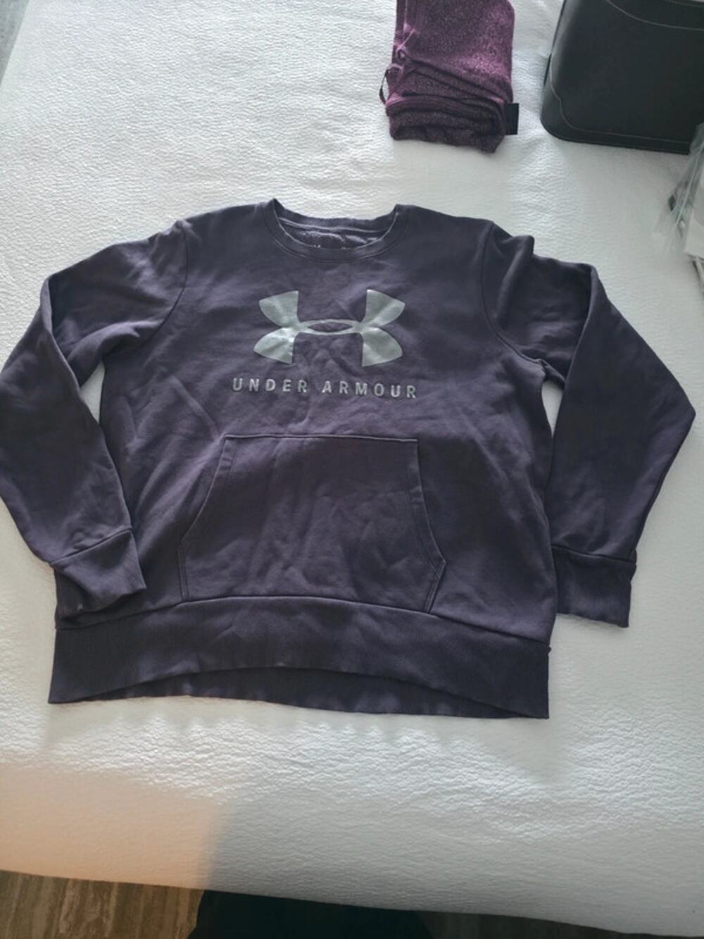 Under Armour Women's Lg Purple Fleece Crewneck Sweatshirt Logo Pocket Pullover